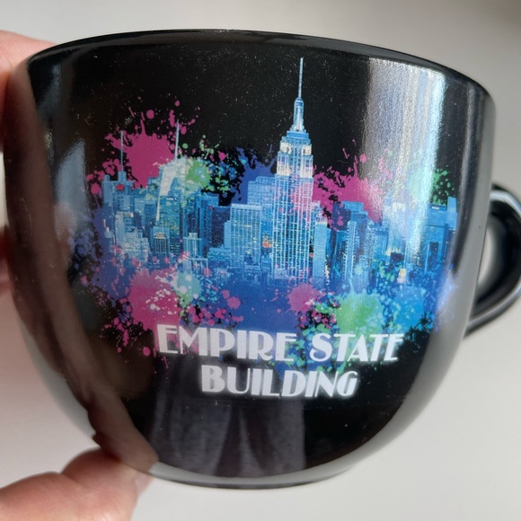 Extra Large Coffee Mug with Iconic NYC Logo - Picture 2 of 5
